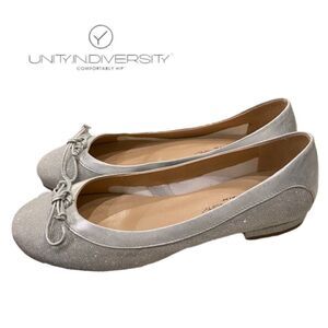 UNITY IN DIVERSITY Belfast Silver Shine Women's Slip-on Ballet Flats 39 8 8.5